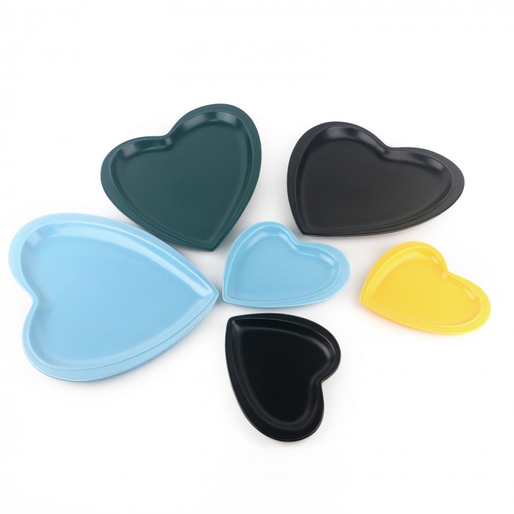 PD1850Y-Love plate（Matte colored glaze） 